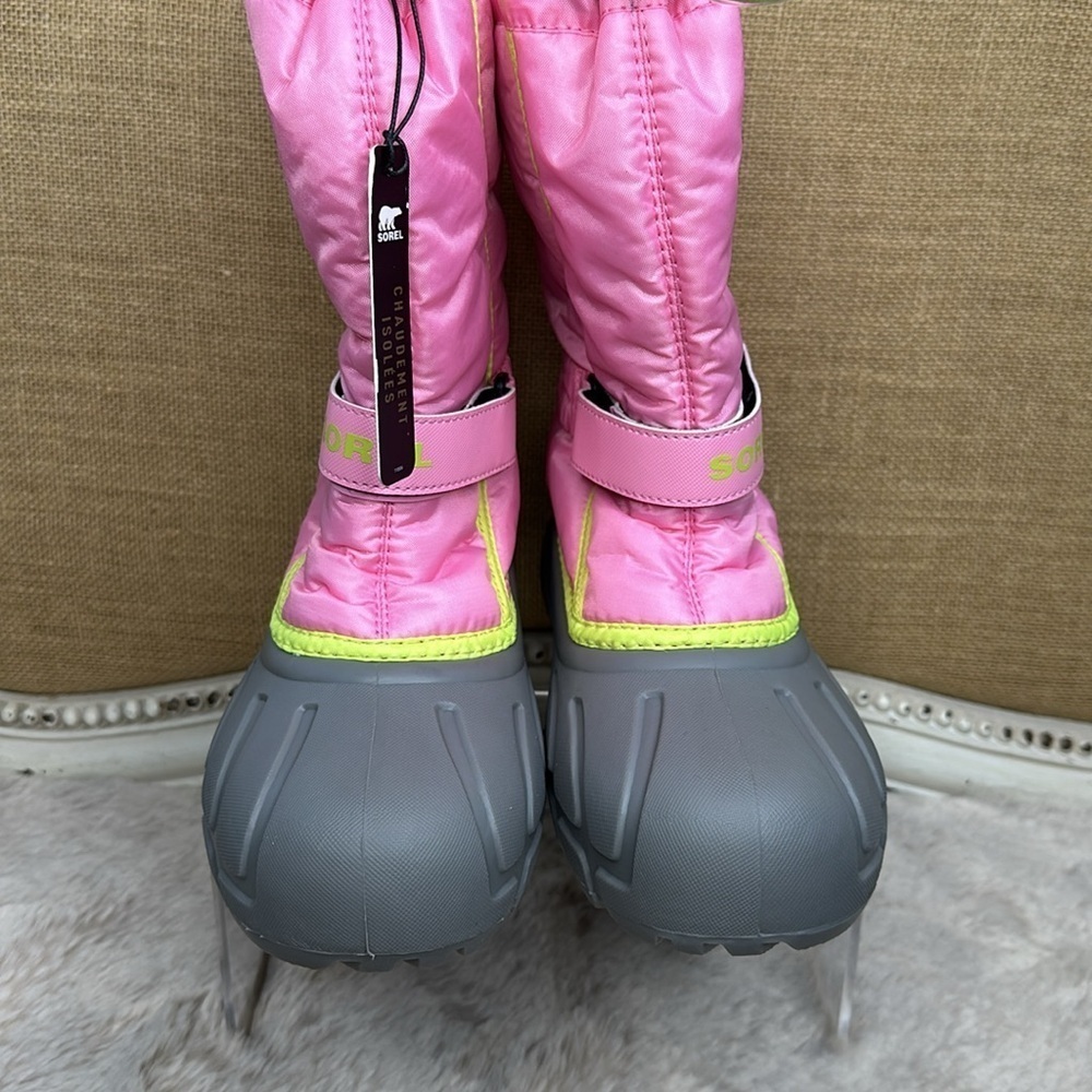 Sorel | FLURRY™ YOUTH BOOT in Blooming Pink/ Chrome Grey Size 6 - Picture 5 of 12
